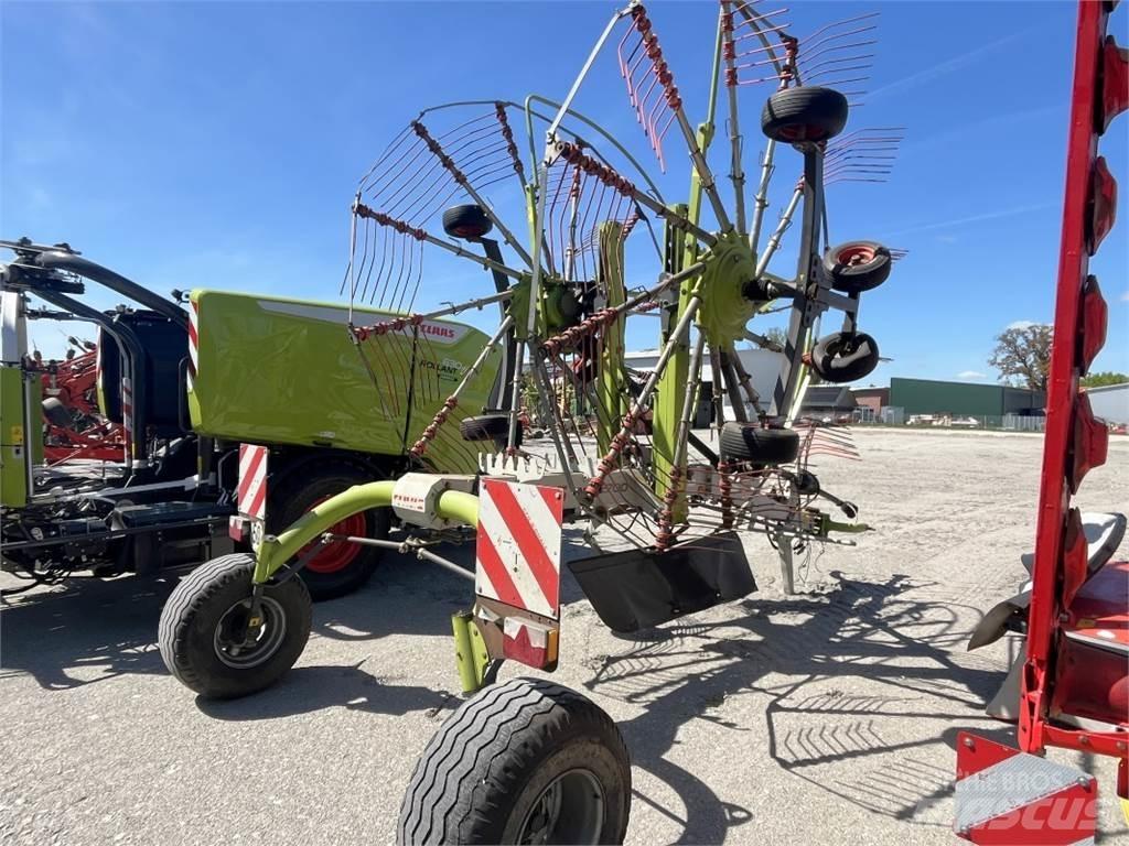 CLAAS LINER 2700 Svanser