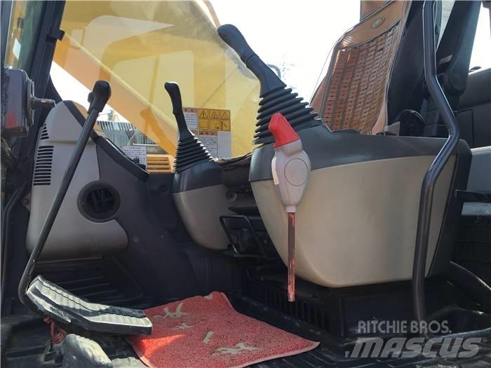 Komatsu PC 200-8 Beltegraver