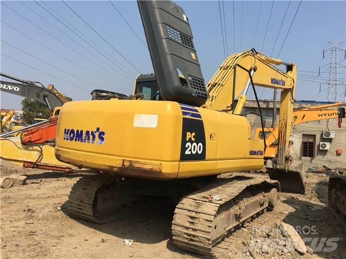 Komatsu PC 200-8 Beltegraver