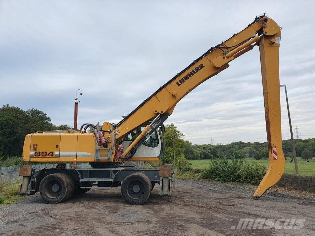 Liebherr A 934 C Gravemaskiner for avfallshåndtering