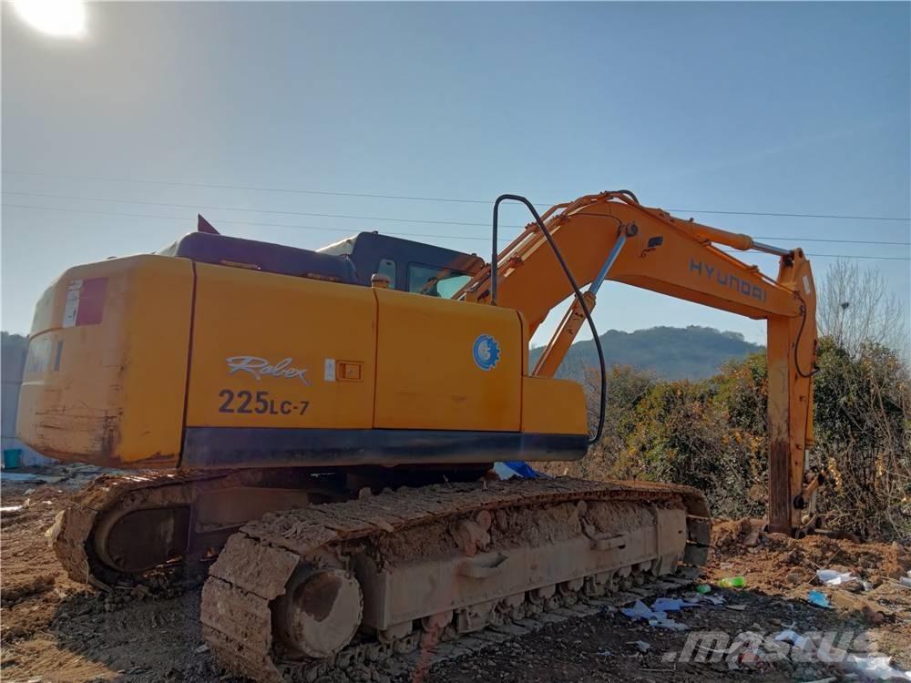 Hyundai R225LC-7 Beltegraver