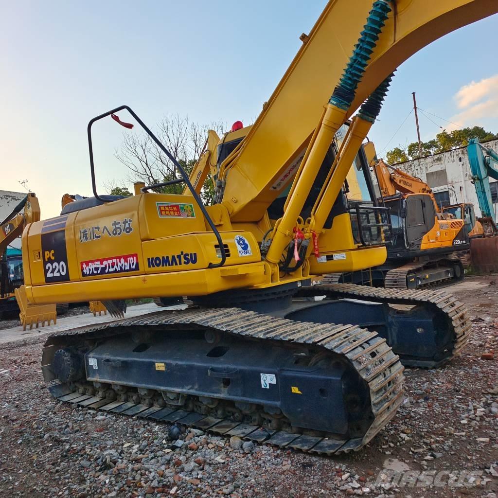 Komatsu PC 220-7 Beltegraver