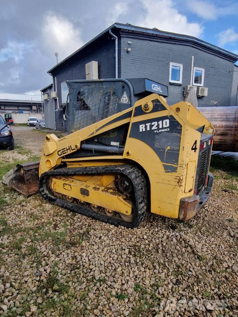 Gehl RT 210 Beltelastere