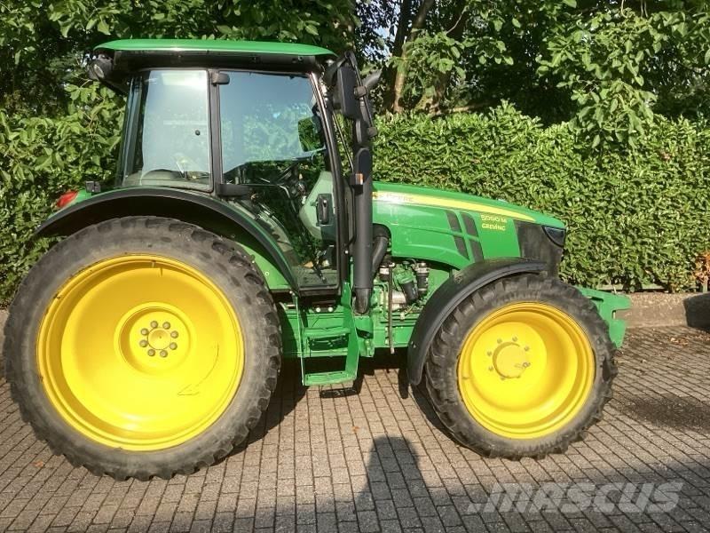 John Deere 5090M Traktorer