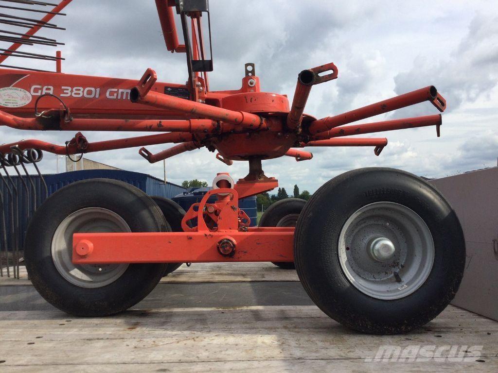 Kuhn GA 3801 GM Svanser