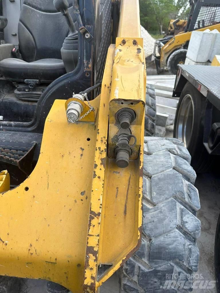 CAT 262 D Kompaktlastere
