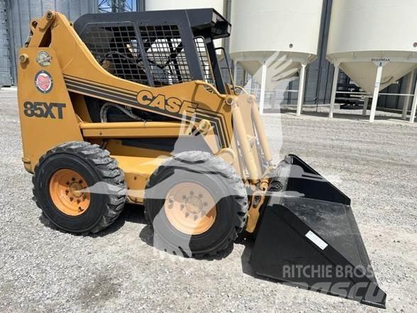 CASE 85XT Kompaktlastere