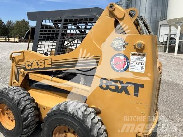 CASE 85XT Kompaktlastere