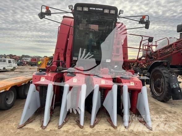 Case IH 2055 Skurtreskere