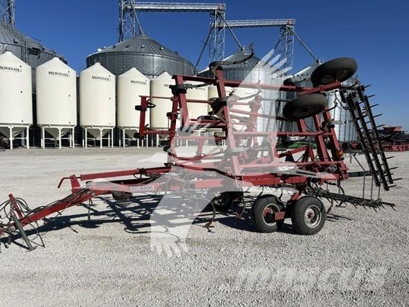 Case IH 4300 Kultivatorer