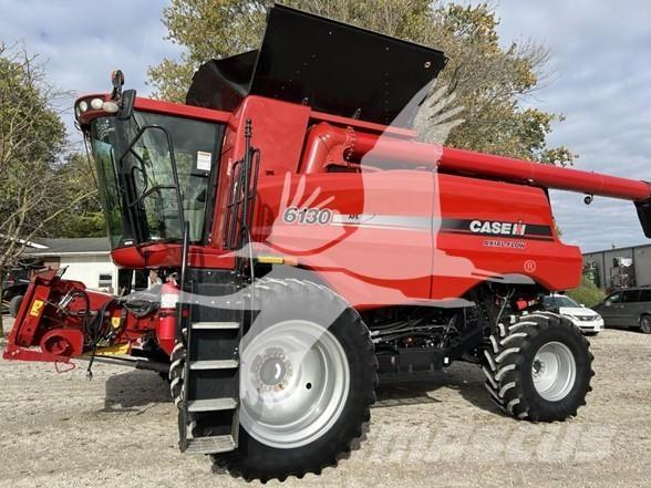 Case IH 6130 Skurtreskere