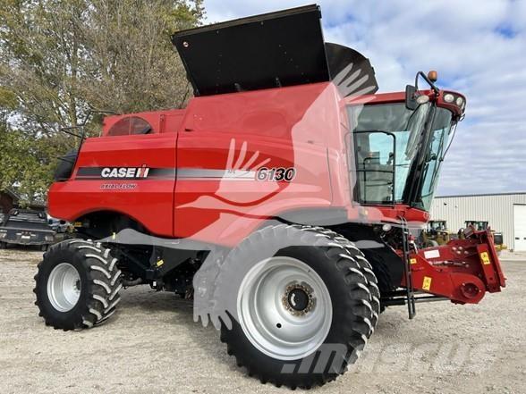 Case IH 6130 Skurtreskere