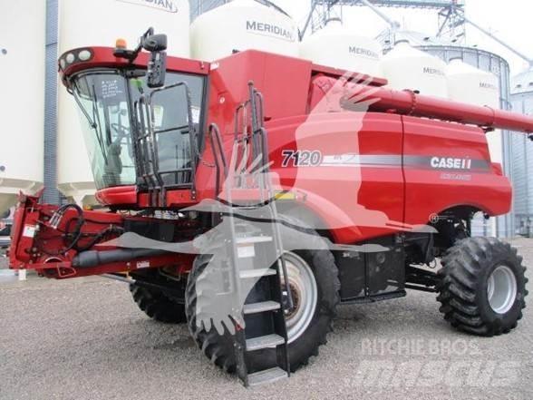 Case IH 7120 Skurtreskere