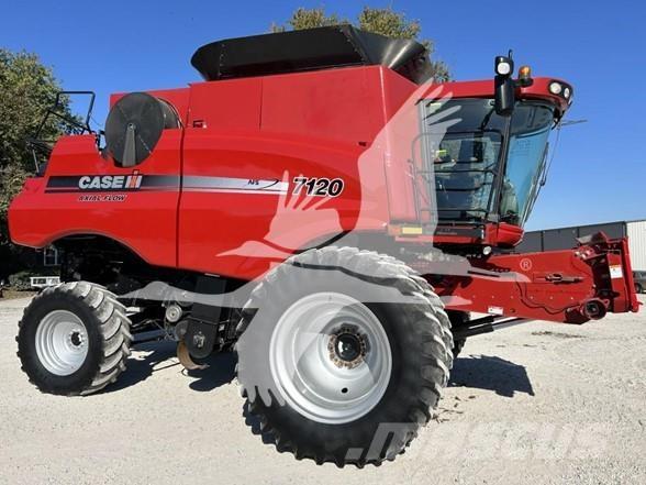 Case IH 7120 Skurtreskere