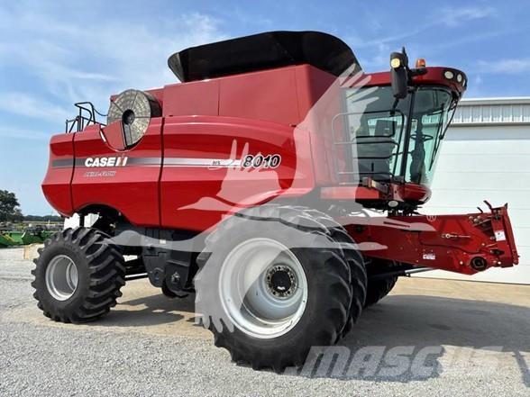 Case IH 8010 Skurtreskere