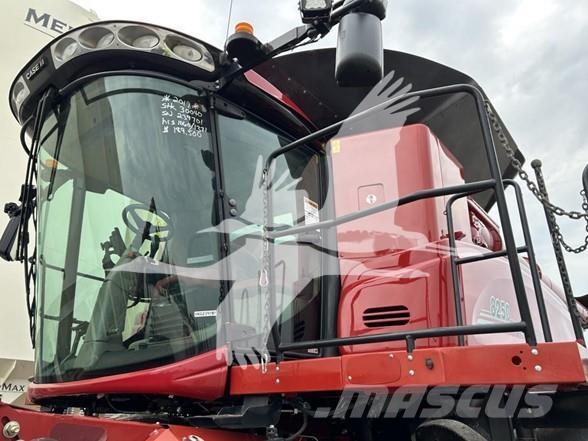 Case IH 8250 Skurtreskere