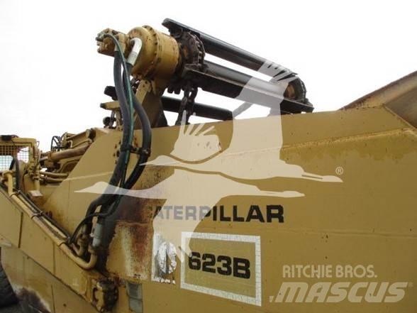 CAT 623B Veiskrape