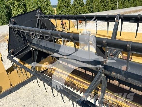 CAT F30 Skjærebord til skurtresker