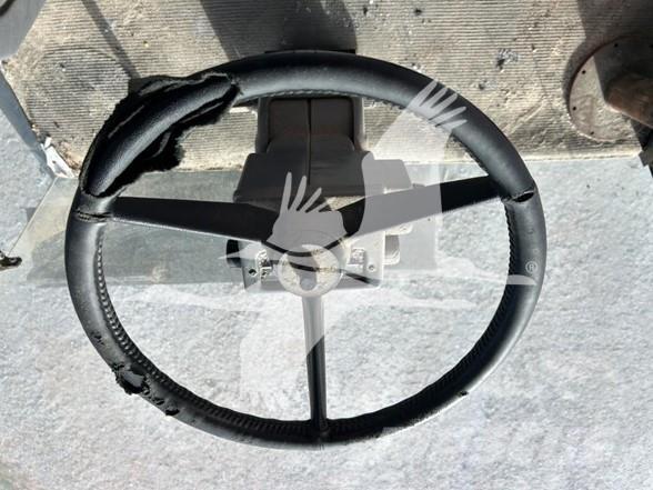 Gleaner R72 Skurtreskere