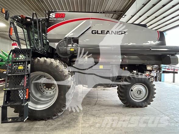 Gleaner S68 Skurtreskere