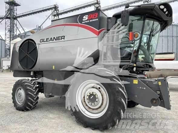 Gleaner S98 Skurtreskere
