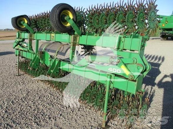 John Deere 400 Andre Jordforbedrings maskiner og ekstrautstyr