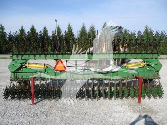 John Deere 400 Andre Jordforbedrings maskiner og ekstrautstyr