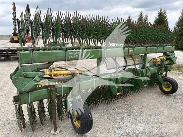 John Deere 400 Andre Jordforbedrings maskiner og ekstrautstyr