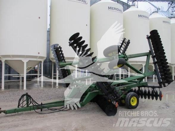 John Deere 630 Skålharver
