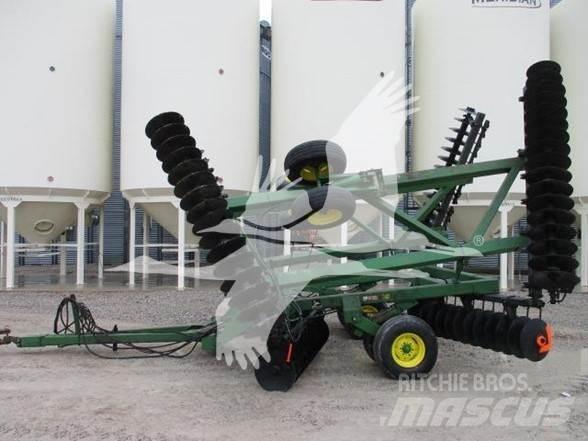 John Deere 630 Skålharver