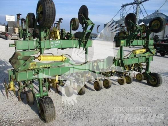 John Deere 85 Jordforbredningsutstyr