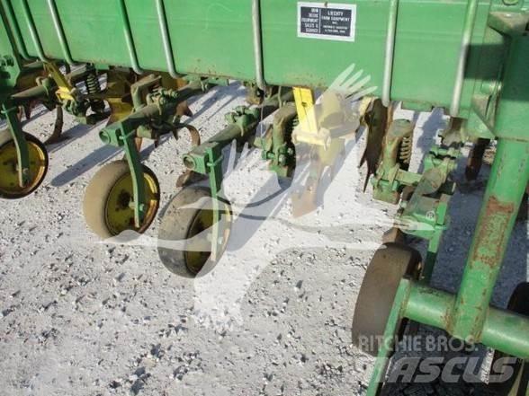 John Deere 85 Jordforbredningsutstyr