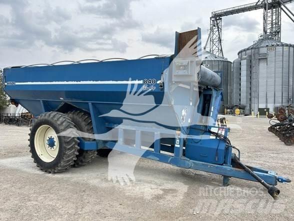 Kinze 840 Kornhengere