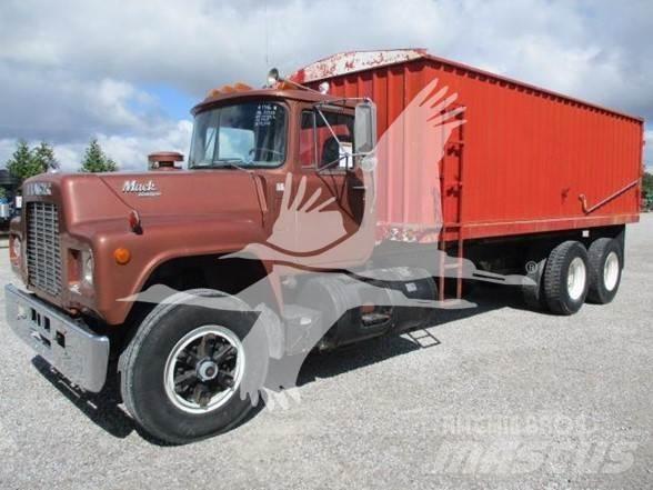 Mack R686ST Anlegg - Annet