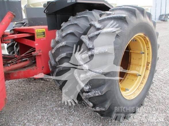 Versatile 876 Traktorer