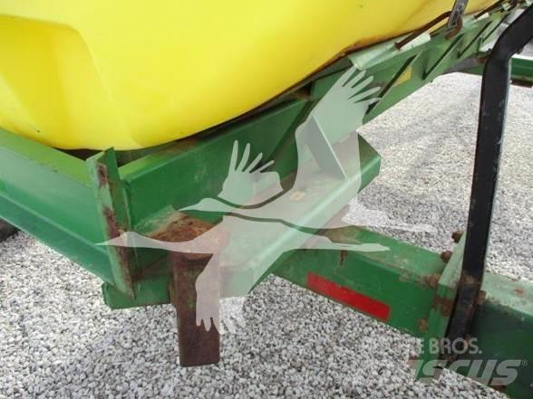 YETTER 1600 Kunstgjødselspreder