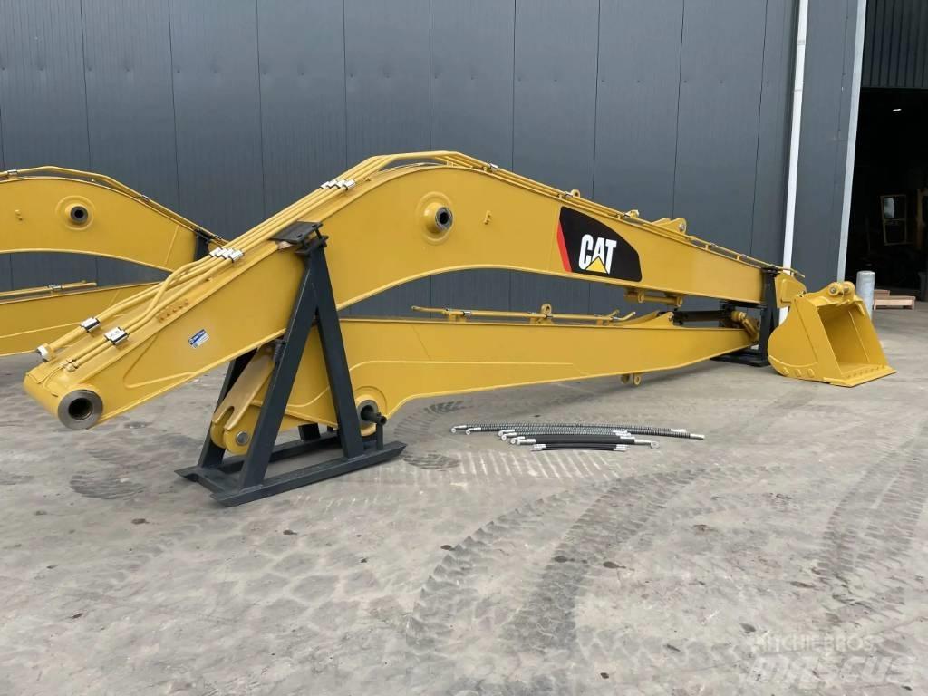 CAT 323E 15m Set Traktorgravere