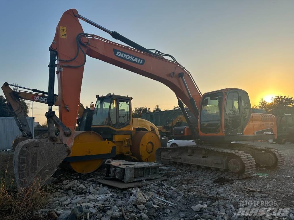 Doosan DX220LC-9 Beltegraver