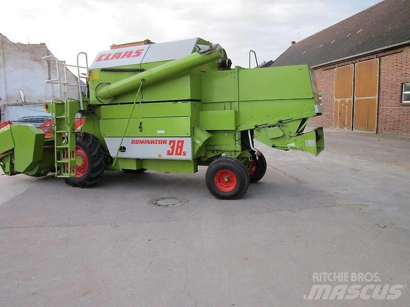 CLAAS Dominator 38 Skurtreskere