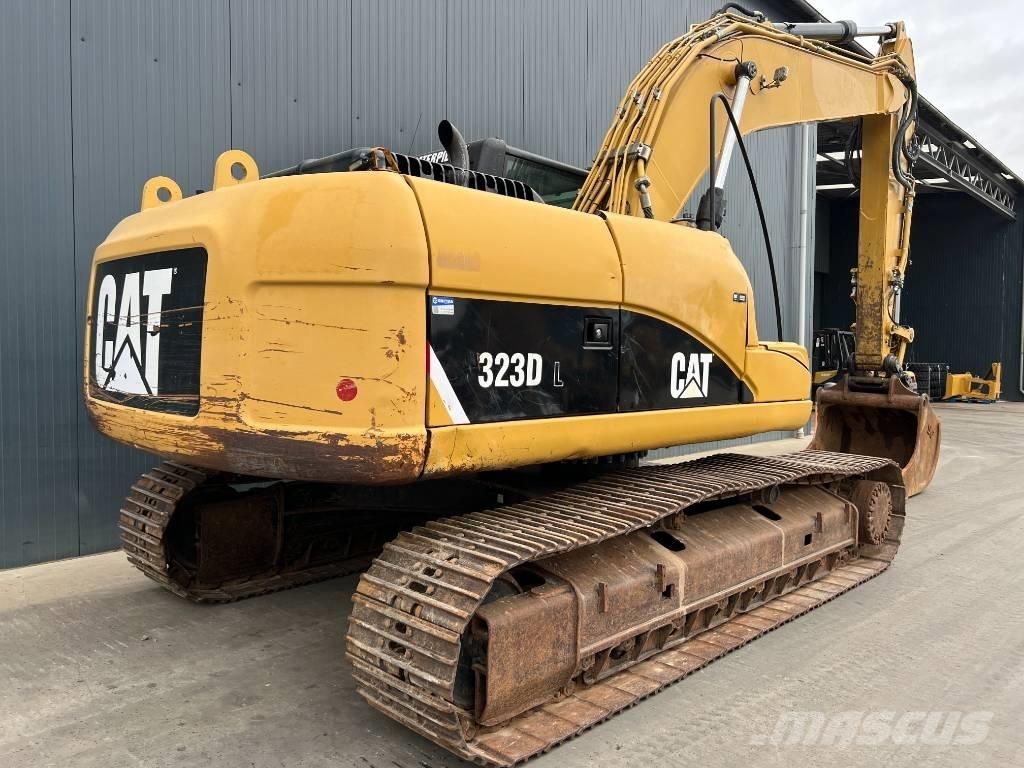 CAT 323D L Beltegraver