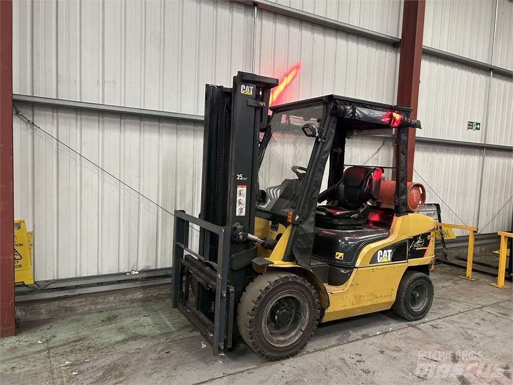 CAT GP35NT Propan trucker