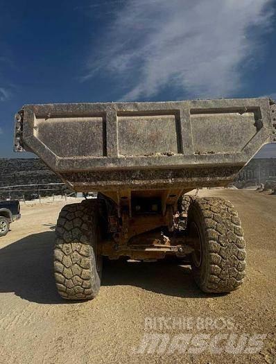 CAT 730C2 Andre lastebiler