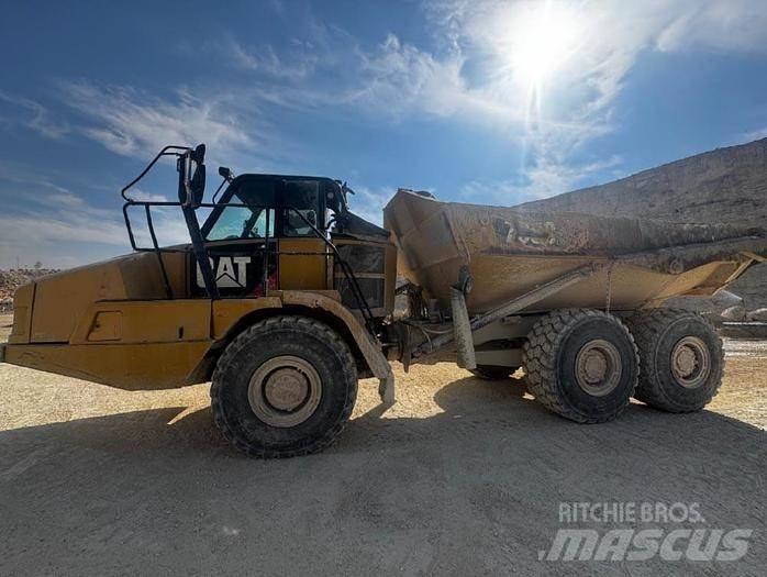 CAT 730C2 Andre lastebiler