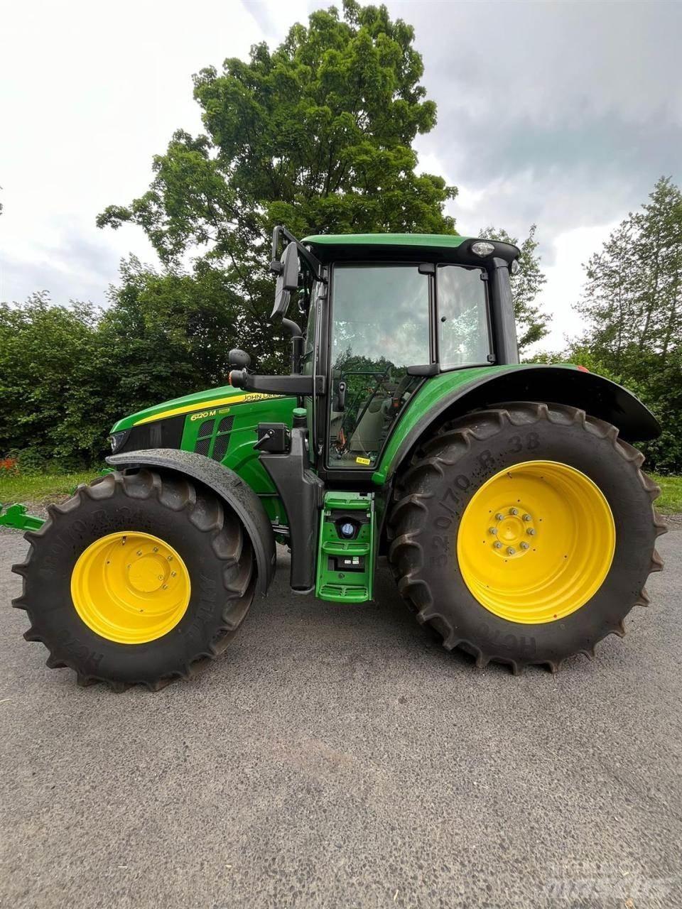 John Deere 6120M Traktorer