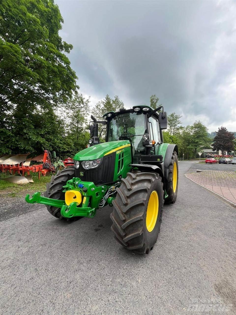 John Deere 6120M Traktorer