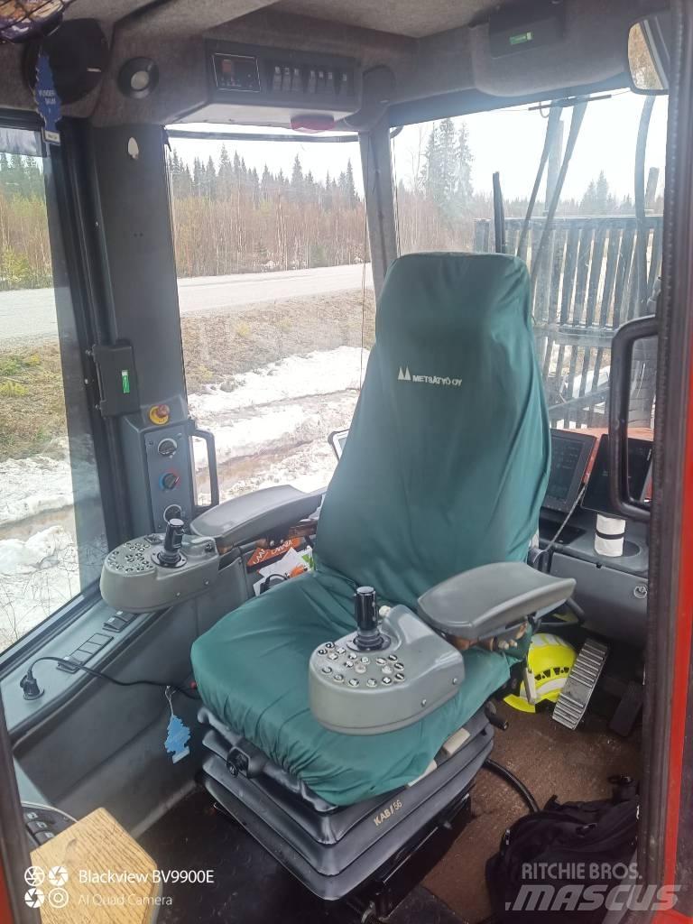 Komatsu 860.4 Lassbærere