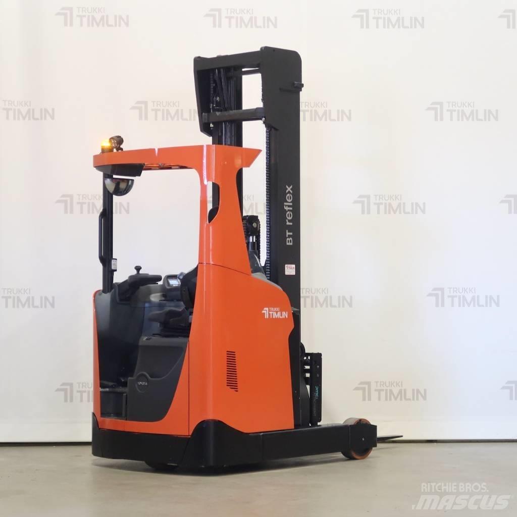 Toyota RRE160H Skyvemasttruck