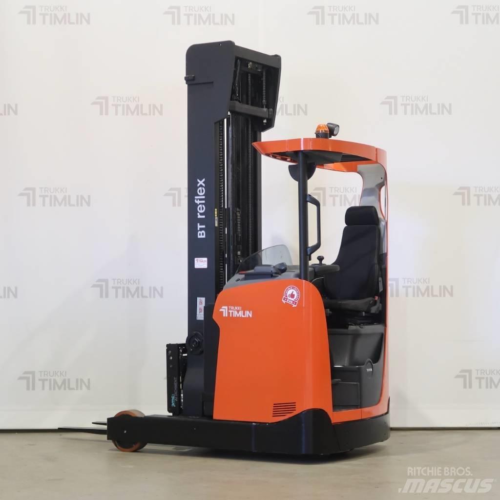 Toyota RRE160H Skyvemasttruck