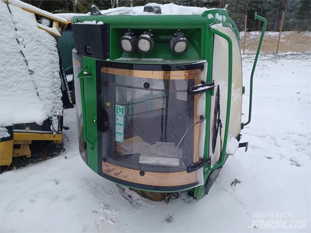 John Deere 1210e Førerhus og Interiør