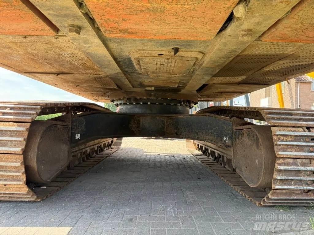 Hitachi ZX350LC-6 Beltegraver